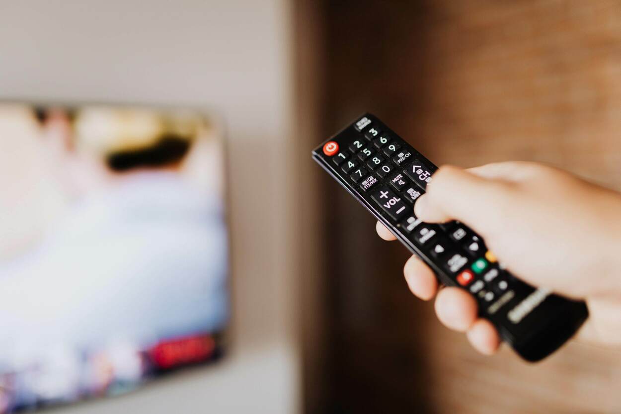 This image shows that remote is necessary to control the TV. You can reset the remote to fix it