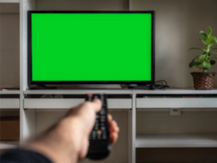 How to Fix Tv Green Screen Issue? (Explained)