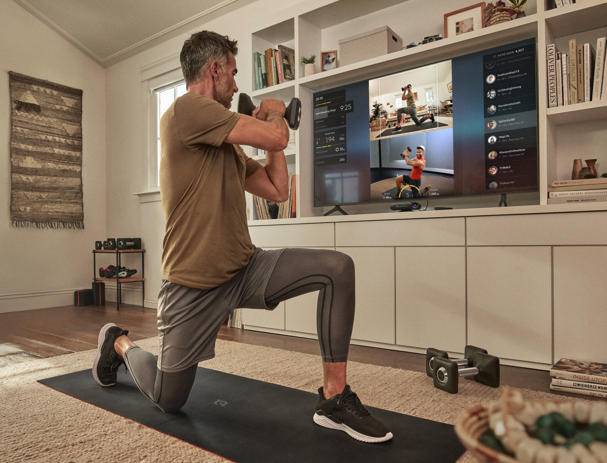 Image of peloton instructor playing on TV.