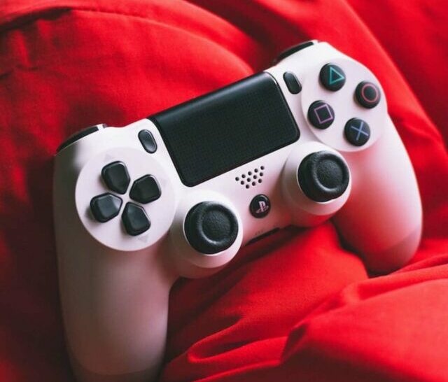 cropped-Controller-Ps4.jpeg