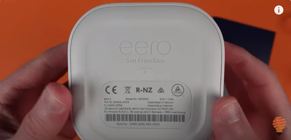 An illustration outlining the step-by-step process for setting up an Eero mesh network with a base station and beacons.