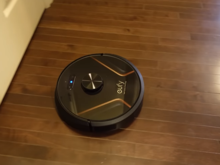 Unboxing and Demo of the Eufy X8 Hybrid Robovac