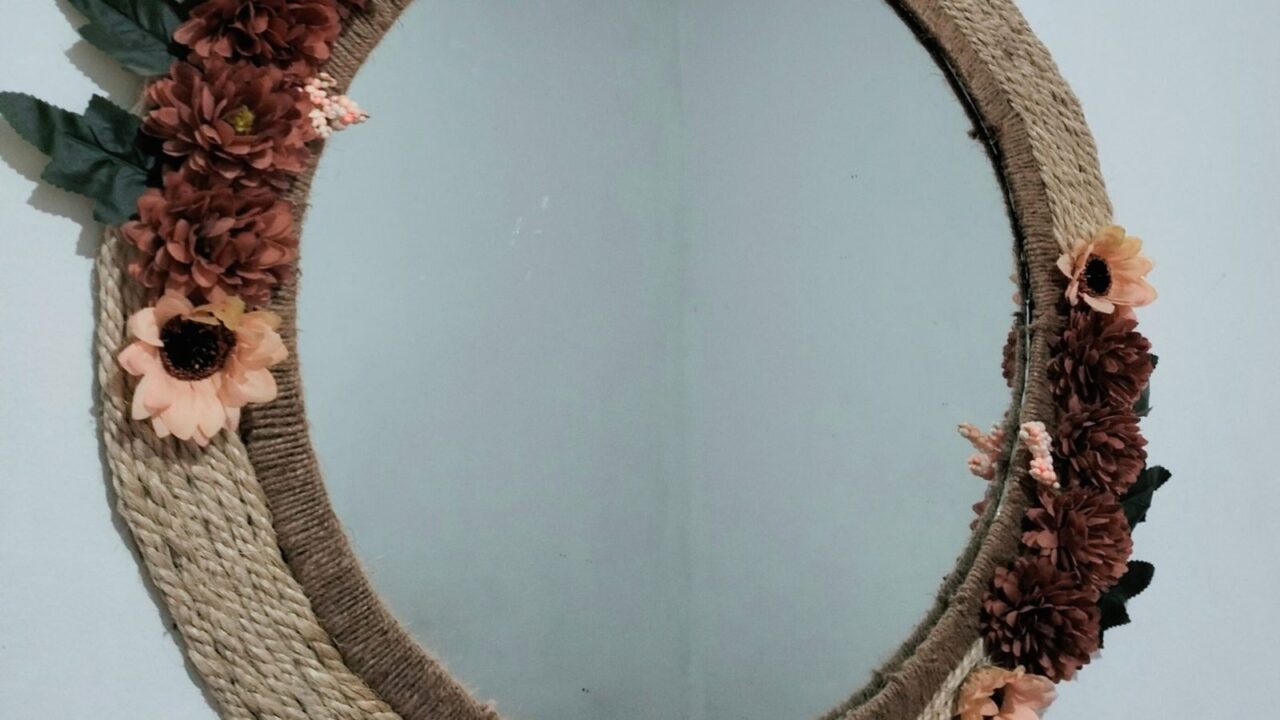Aesthetic mirror.