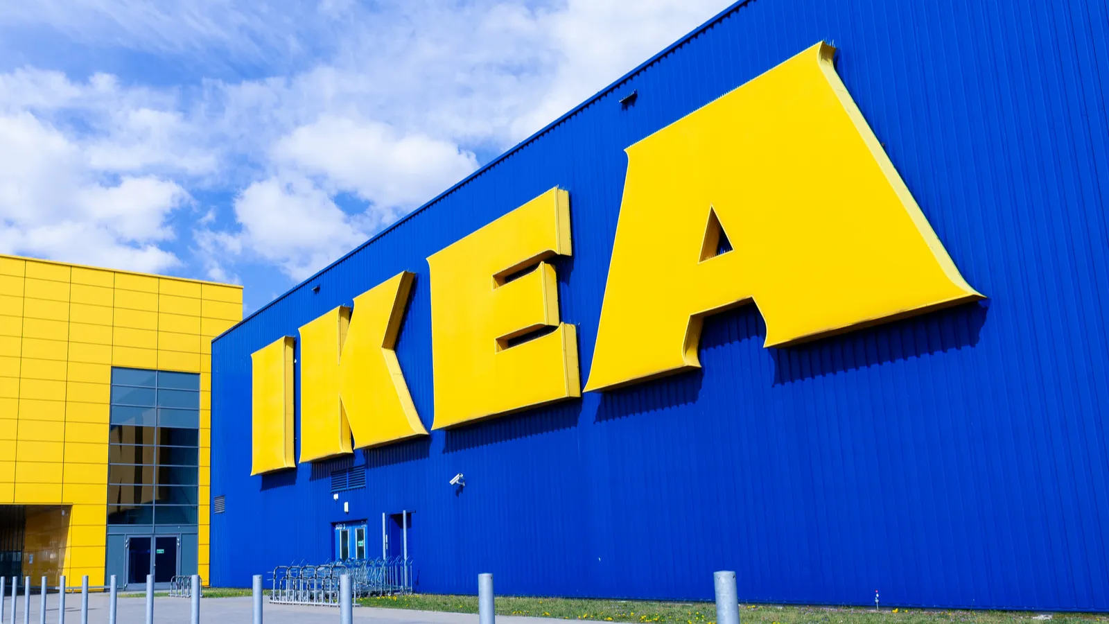 Why IKEA’s $90 speaker lamp may reshape how outdoor entertainment setups are built