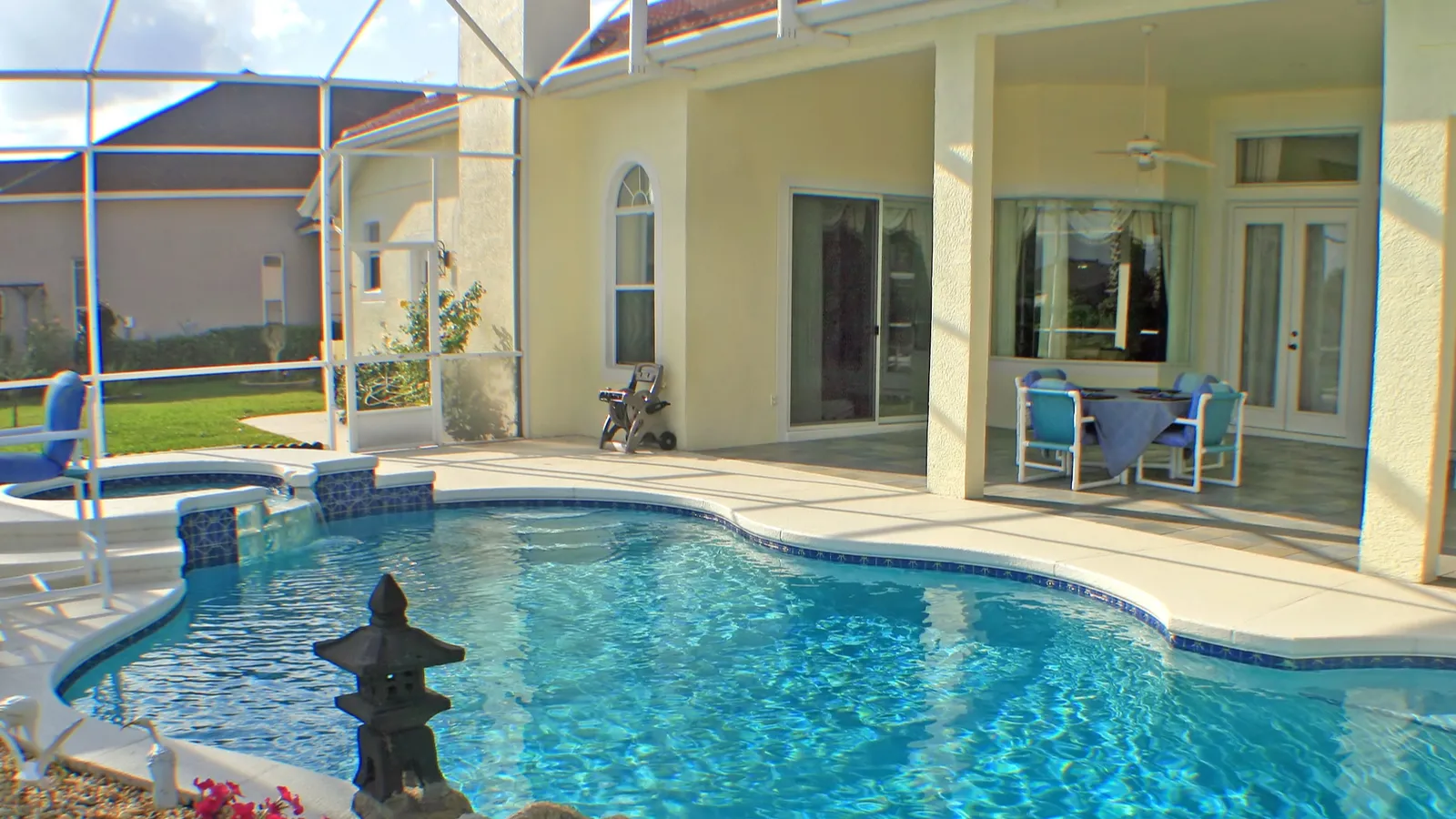 What Is a Lanai And How To Decorate It?