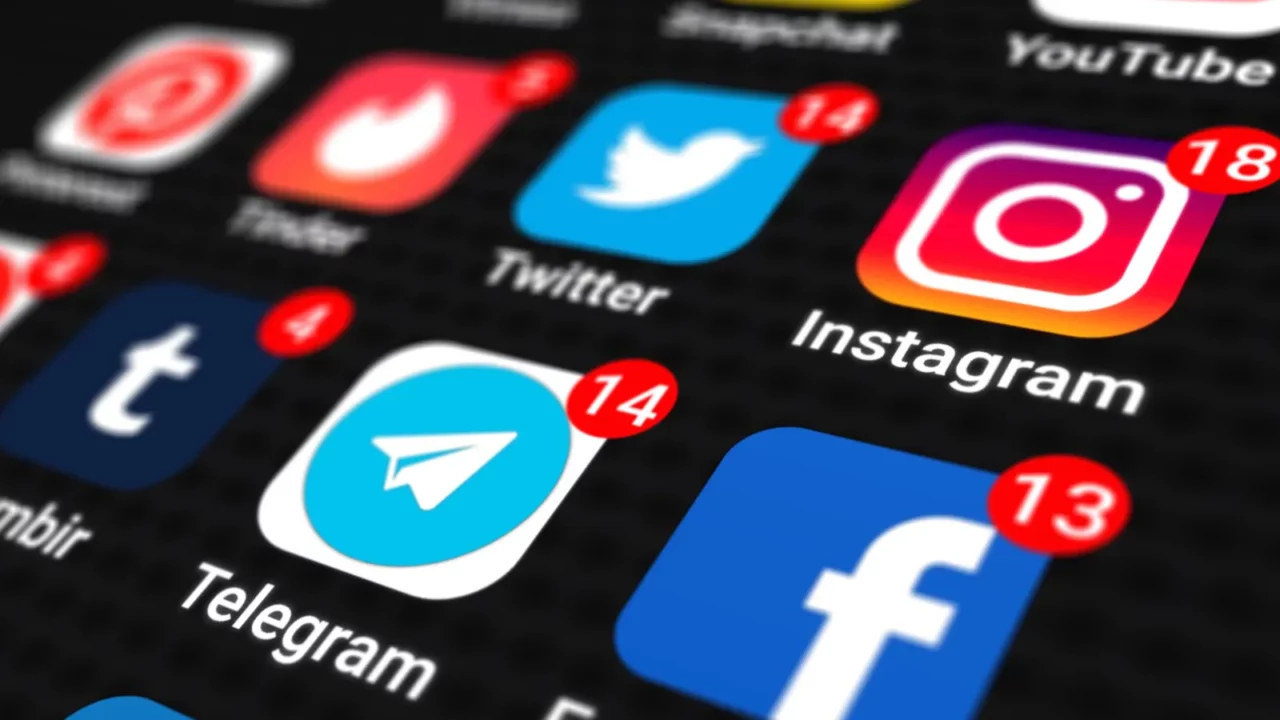 Social media icons with notifications.