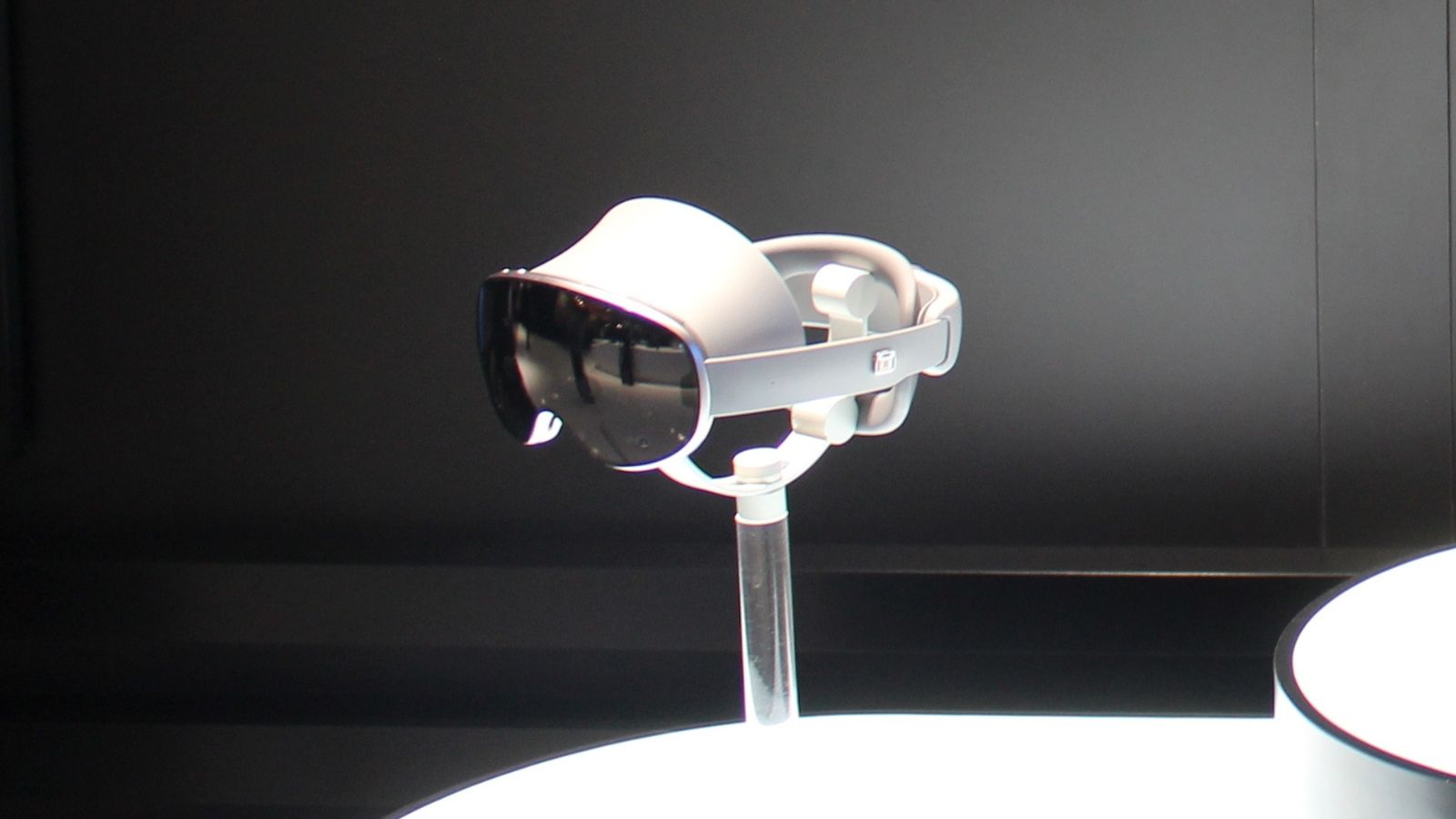 Samsung Teases Upcoming XR Headset Launch