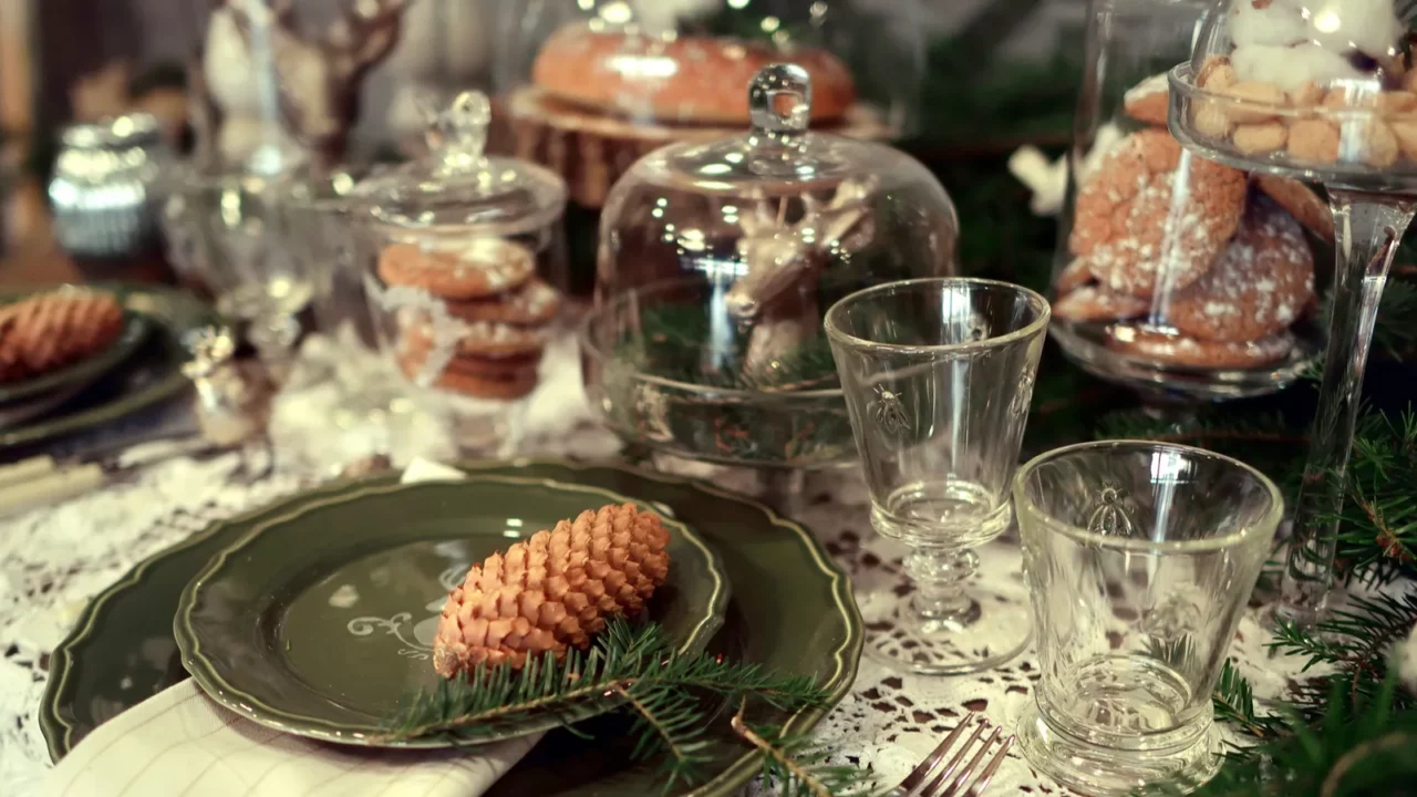 christmas table setting